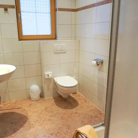 招待所 昂吉尔恩膳食旅馆