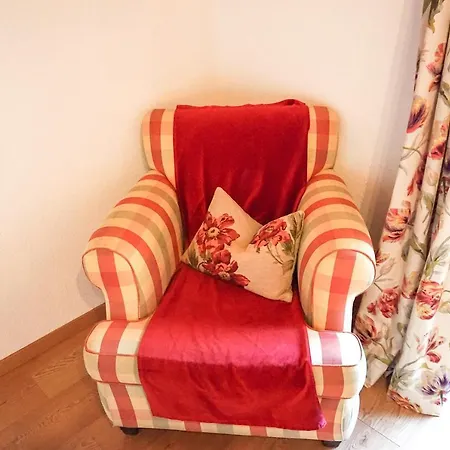 昂吉尔恩膳食旅馆 招待所 奥伯古格尔